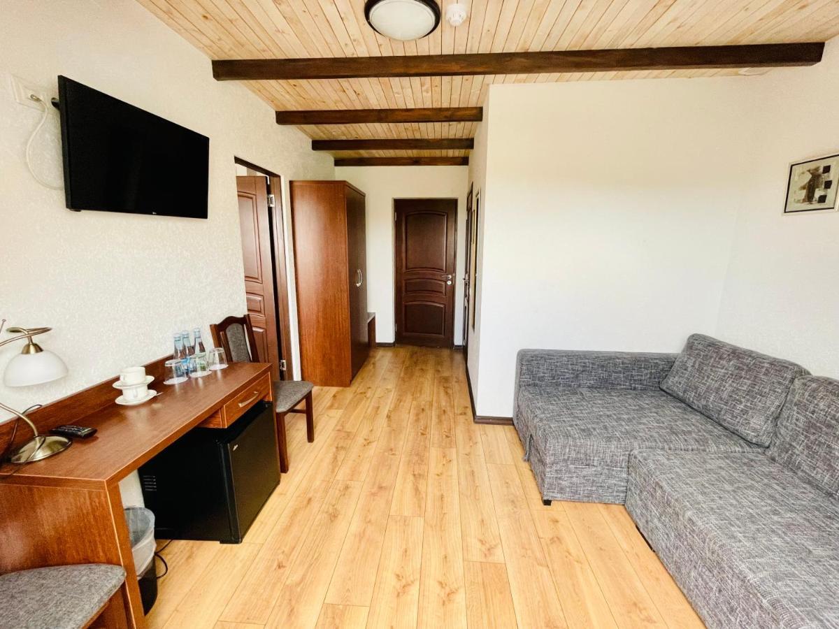 Central Hotel Radziwiliszki Extérieur photo