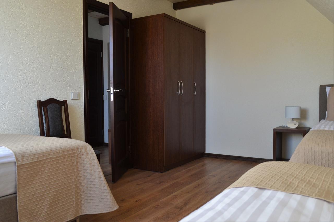 Central Hotel Radziwiliszki Extérieur photo