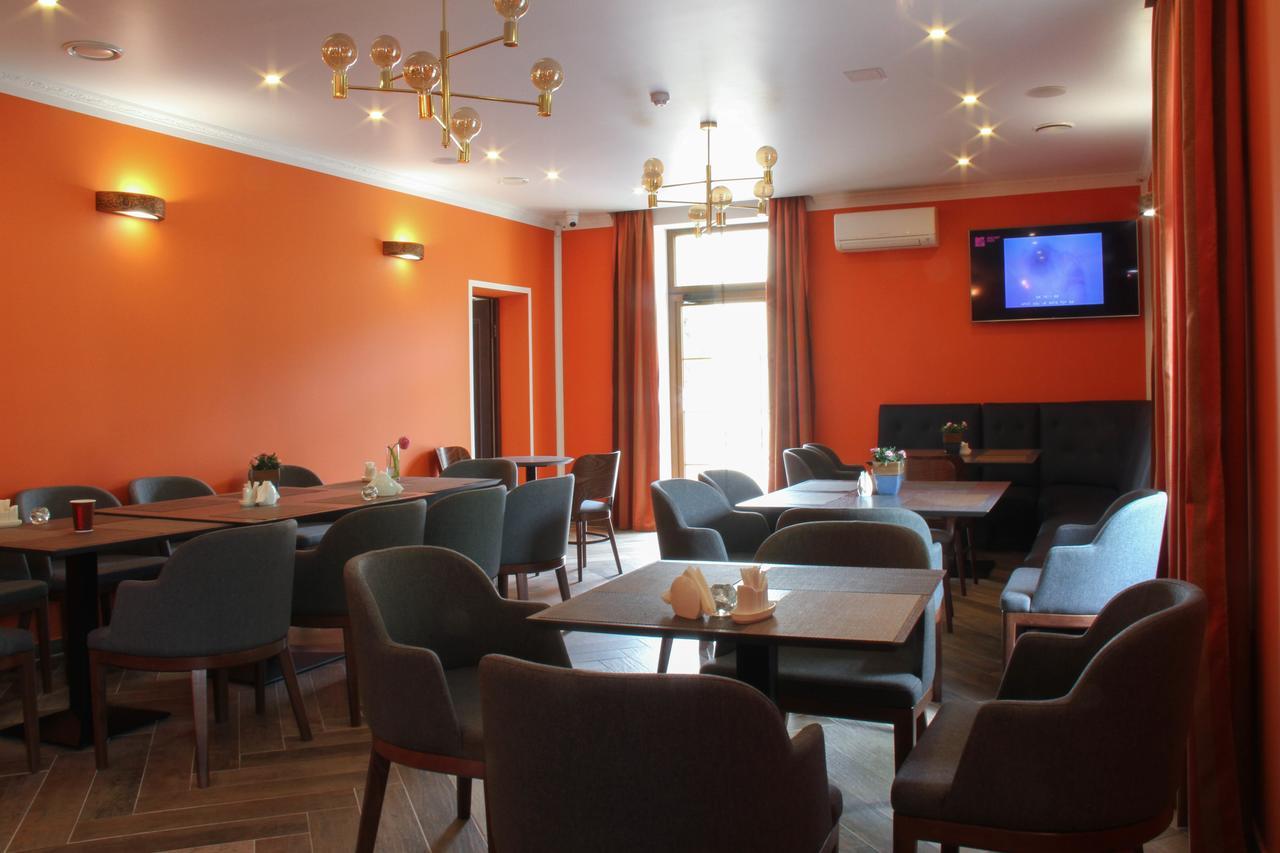 Central Hotel Radziwiliszki Extérieur photo