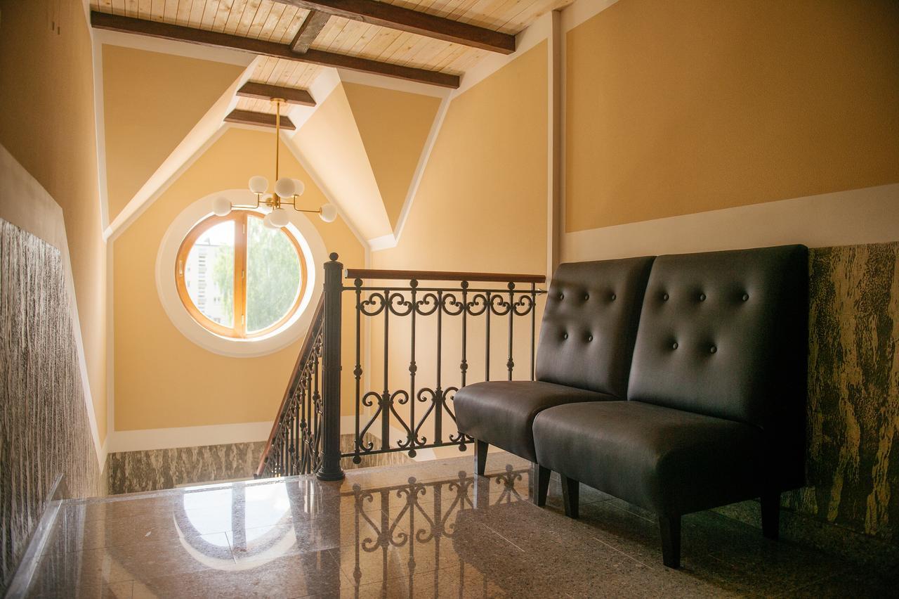 Central Hotel Radziwiliszki Extérieur photo